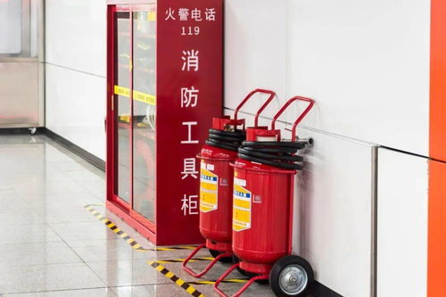警示·夺命火场·系列三 骑手殒命谁之过，灭火器成摆设
